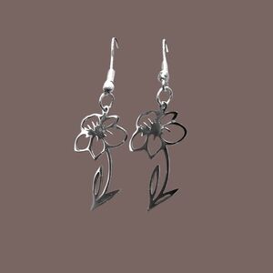 Chic Silver Floral Drop Earrings